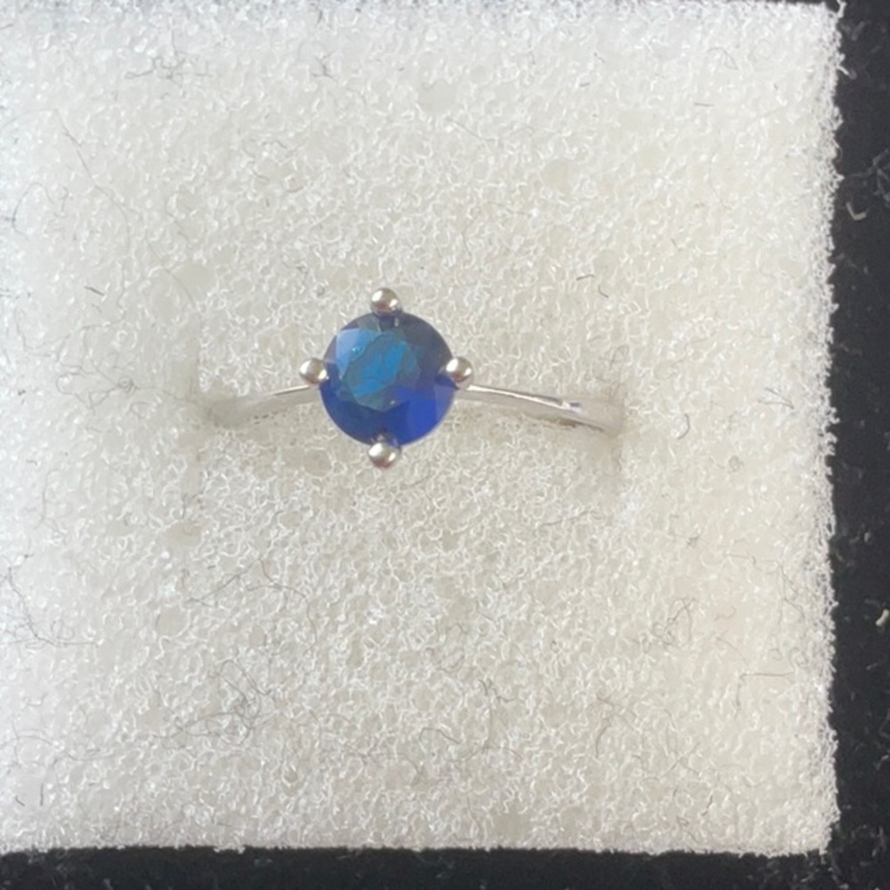Elegant Blue 925 Sterling Silver Gemstone Ring..NWOT..Size 8